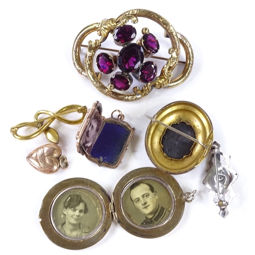 824 - Various Victorian and later jewellery, including pietra dura brooch, snake brooch etc (7)