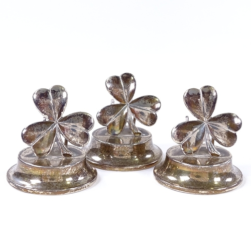 858 - 3 Edwardian silver-mounted shamrock/clover place name holders, by Levi & Salaman, hallmarks Birmingh... 