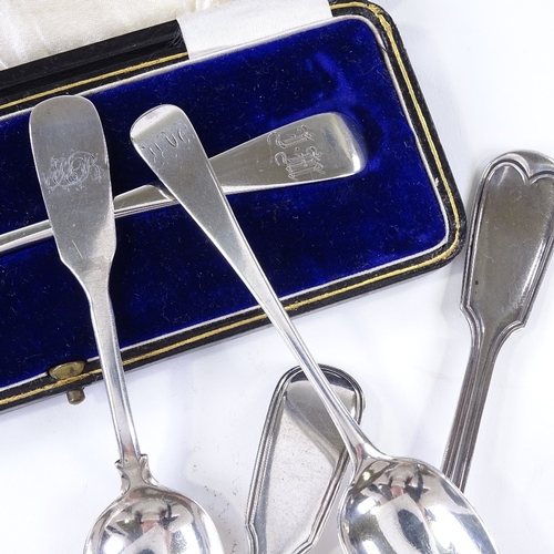 872 - Various silver flatware, including Fiddle and Thread fork and spoon, 5.8oz total (5)