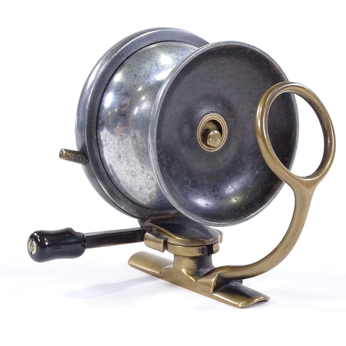 166 - Malloch's patent brass-mounted fishing reel