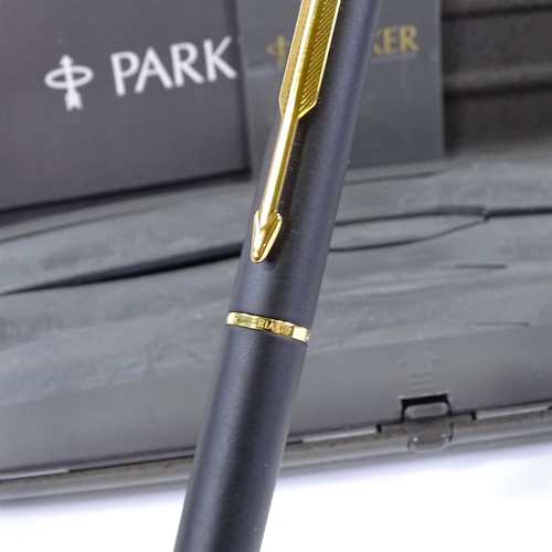 252 - A Parker Rialto fountain pen in matte black and gold, new and boxed