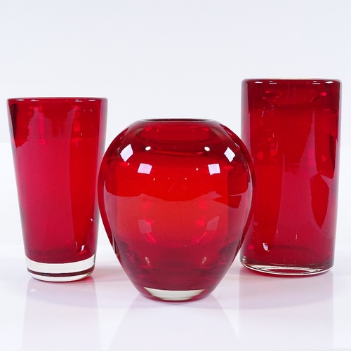 261 - 3 Whitefriars ruby glass vases designed by Geoffrey Baxter 1957-'64, largest height 16cm