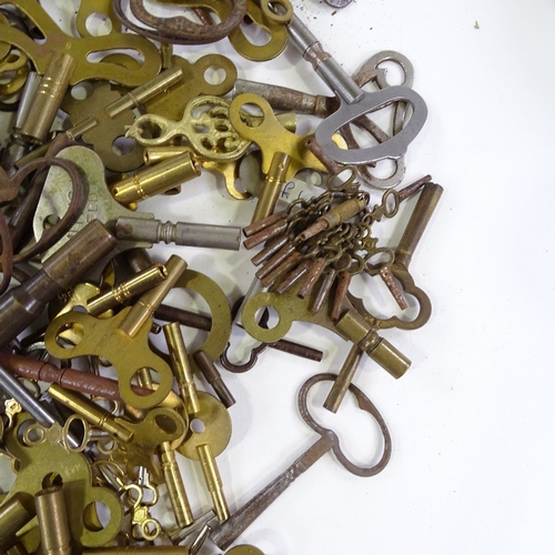 461 - A large quantity of various clock keys