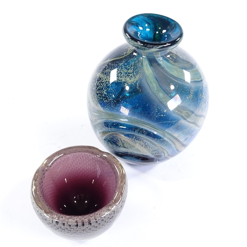 150 - A Mdina glass vase, height 15cm, and a bubble glass bowl by Armando Jacobin for Kumela (2)