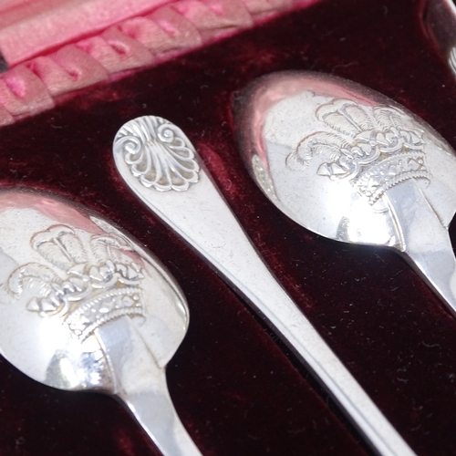 829 - A cased Victorian set of silver teaspoons and sugar tongs, by Tomas Bradbury, hallmarks London 1898