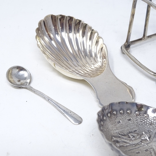 843 - Various silverware, including caddy spoon, toast rack etc, 3oz total