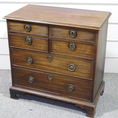 349A - An unusual early 19th century mahogany chest of drawers of small size, with 4 short and 2 long drawe... 