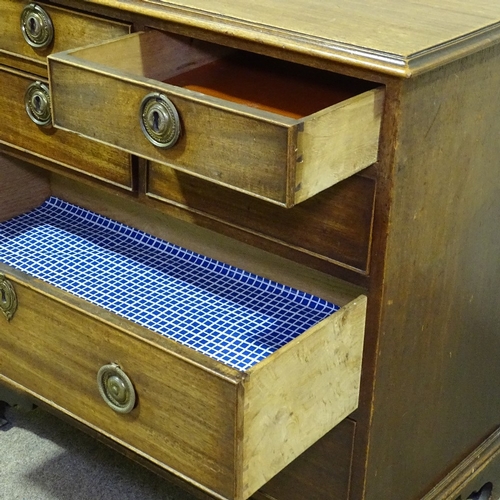 349A - An unusual early 19th century mahogany chest of drawers of small size, with 4 short and 2 long drawe... 