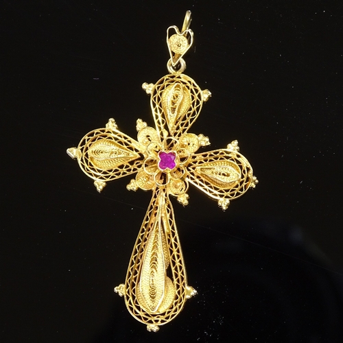 485 - An 18ct gold filigree ruby crucifix/cross pendant, height excluding bale 44.3mm, 5.3g