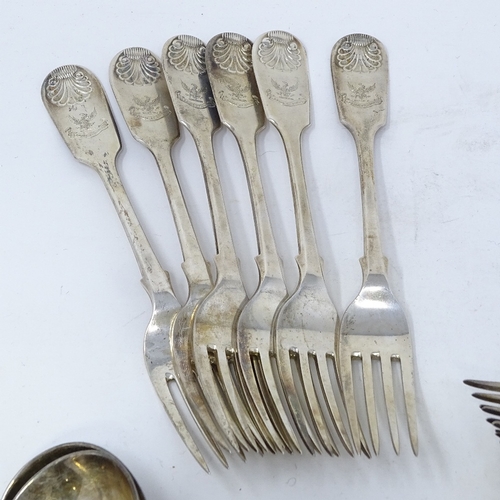 679 - A set of silver Fiddle and Shell pattern cutlery, comprising 6 dinner forks, 6 dinner spoons, 6 dess... 