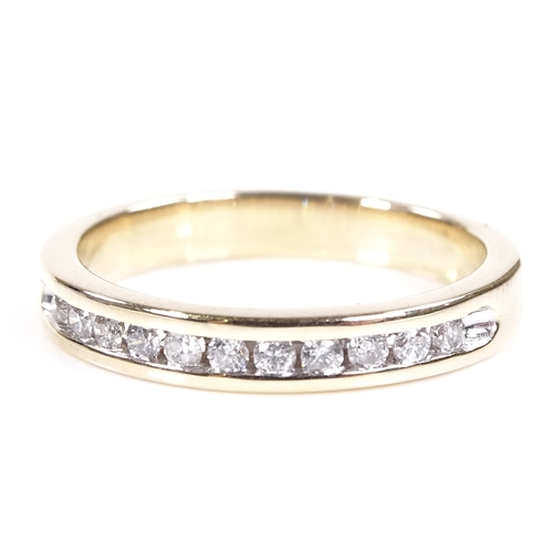 528 - A 9ct gold diamond half eternity ring, total diamond content approx 0.25ct, setting height 3.2mm, si... 