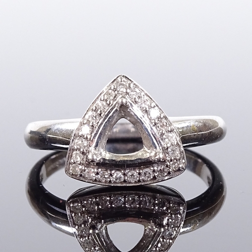 545 - A 9ct white gold diamond cluster trillion style ring setting, maker's marks DK, hallmarks Birmingham... 