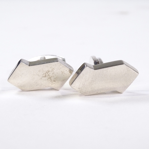 574 - A pair of Bent Knudsen Danish sterling silver cufflinks, plain form, maker's marks Bent K, panel len... 