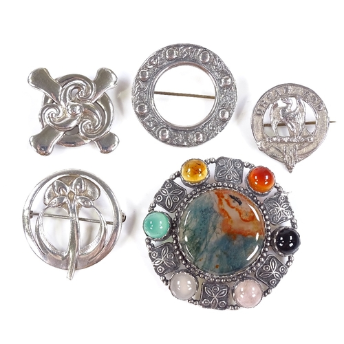 580 - Various Scottish silver jewellery, including agate brooch, ola gori pendant/brooch etc, 48.8g total ... 