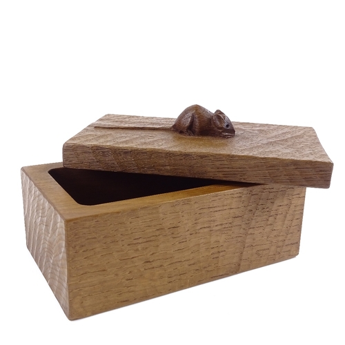 209 - Robert Mouseman Thompson, rectangular oak box, 18cm x 11cm x 8.5cm