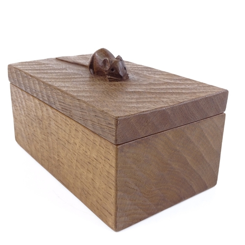 209 - Robert Mouseman Thompson, rectangular oak box, 18cm x 11cm x 8.5cm