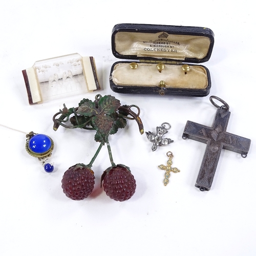 276 - A mixed group of items, including a silver cross, length 5.5cm, 9ct gold studs etc