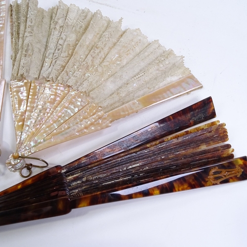 285 - A group of Antique fans, including mother-of-pearl and lace, a tortoiseshell fan frame, and fan tass... 