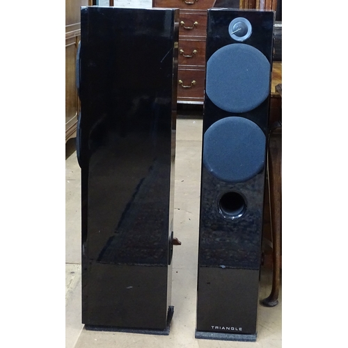 1411 - A pair of Color by Triangle high black gloss speakers, serial no. 5749-11-TEC46-0313