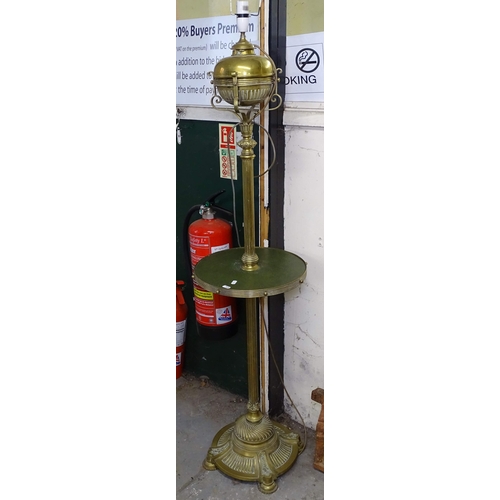 1431 - A Victorian brass telescopic standard lamp, converted to electric