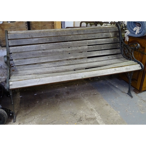 1459 - A hardwood slatted garden bench, W126cm