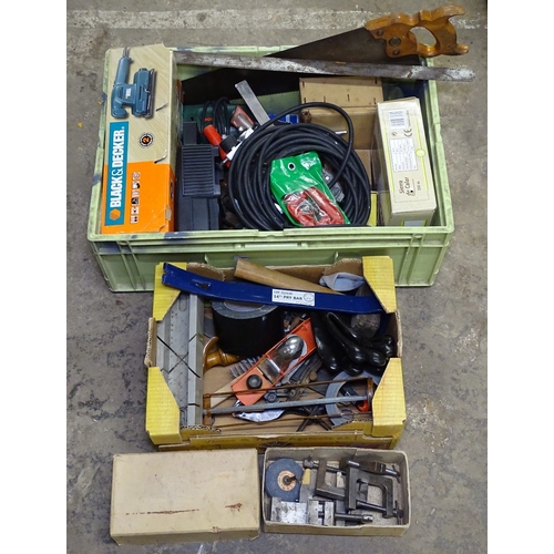 1463 - A box of various hand tools, a Black & Decker sander etc