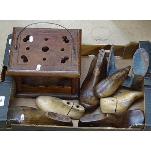 483 - Vintage wooden shoe trees, carrier etc