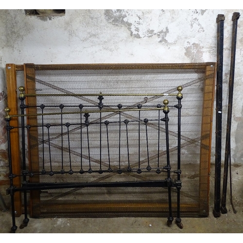 1474 - A Victorian iron and brass 4'6