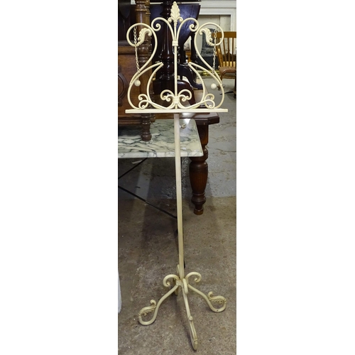 1544 - A modern white painted scrolled metal music stand