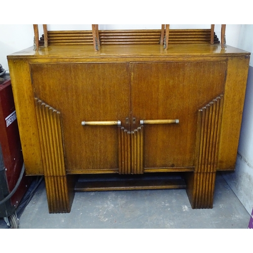 1612 - An Art Deco style oak sideboard with 2 cupboard doors, W121cm