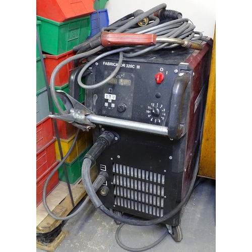 1613 - A Thermal Arc Fabricator 320C welder, GWO