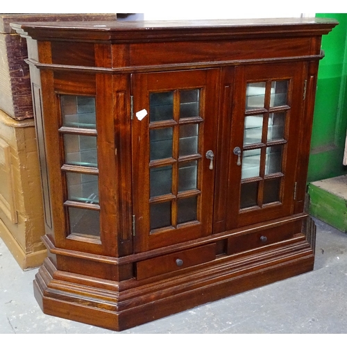 1622 - A hardwood canted corner display cabinet, with 2 glazed doors, W90cm, H71cm