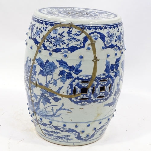 97 - A Chinese blue and white porcelain barrel-shaped garden seat with hand painted decoration, height 47... 