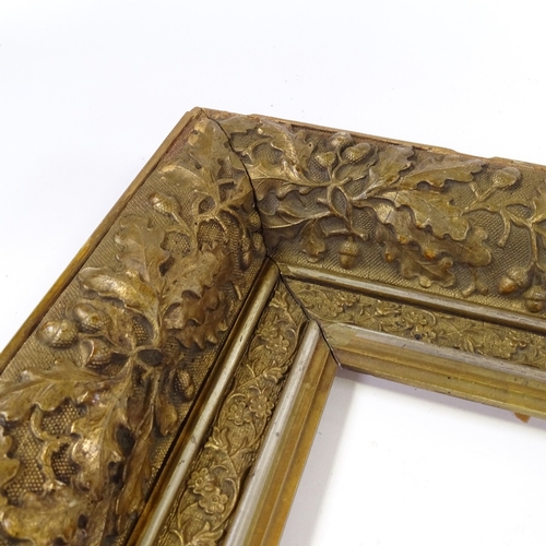 1268 - A gilt-gesso frame with oak leaf and acorn moulding, rebate size 17