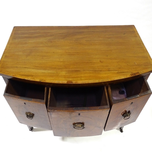 416 - A George III mahogany bow-front sideboard of small size, with 3 drawers under, width 92cm