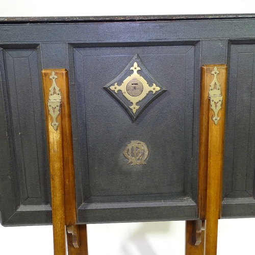 430 - A Victorian artist's leather-covered portfolio stand on brass-mounted mahogany base, by Slade Brothe... 