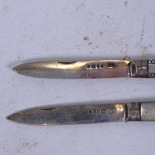 153 - An Austrian hunting knife and scabbard, and 2 silver-bladed mother-of-pearl fruit knives (3)