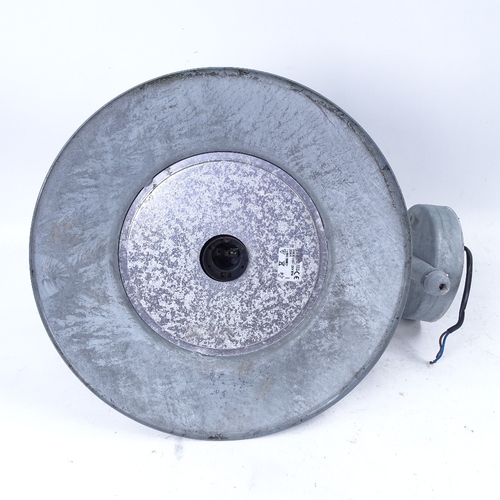 190 - A pair of industrial style metal wall light fittings, shade diameter 30cm