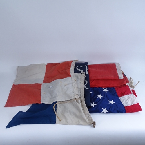 255 - Various flags, including US and Cork