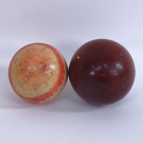 416 - A quantity of Antique carved and polished ivory games balls, average diameter 4cm (25)