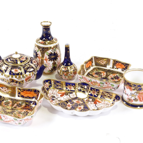 79 - 7 small pieces of Royal Crown Derby, tallest vase 8cm.