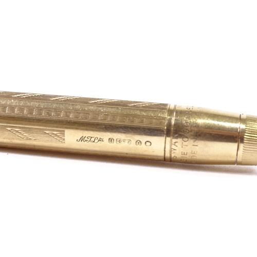 87 - 9ct gold Swan fountain Pen, marked 