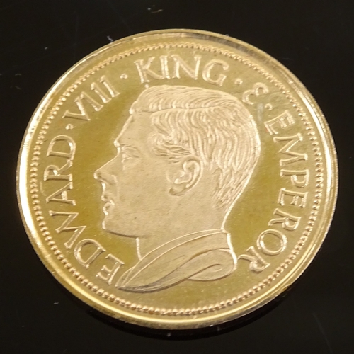 98 - Edward VIII British Palestine gold crown 1936, .375 hallmark, 3.9g