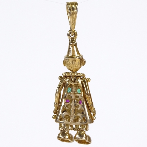 541 - A novelty 9ct gold gem set articulated figural clown pendant, set with emeralds, rubies and sapphire... 