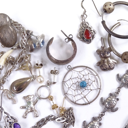 673 - Various silver jewellery, including Greek Key bracelet, turtle bracelet, earrings, pendants etc, 118... 