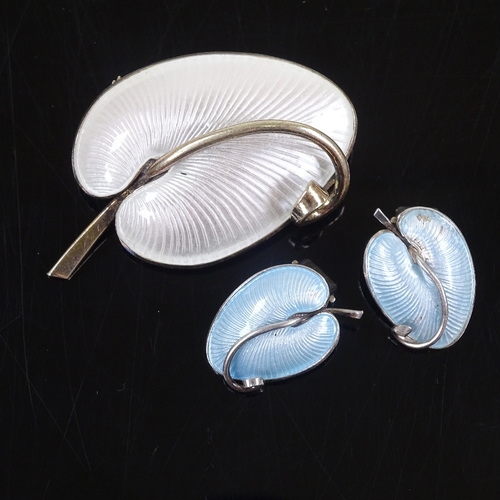 687 - VOLMER BAHNER - a Vintage Danish stylised sterling silver and enamel matching brooch and pair of ear... 