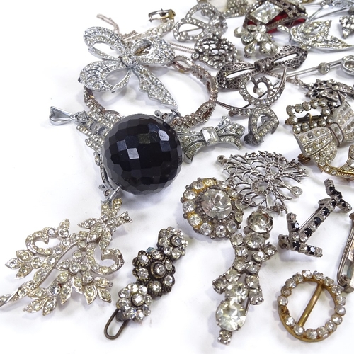 699 - Large collection of various paste jewellery, including brooches, pendants, hat pins etc