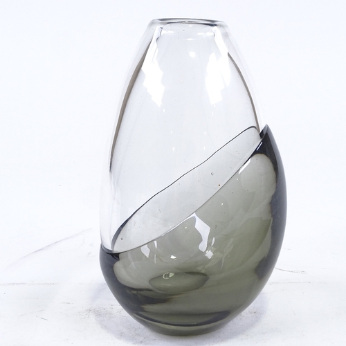 119 - An Afors GH402 2-tone glass vase, by Ernest Gordon, circa 1960s, height 19.5cm, and Orrefors faceted... 