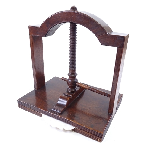 183 - A 19th century mahogany book press, 38cm x 27cm