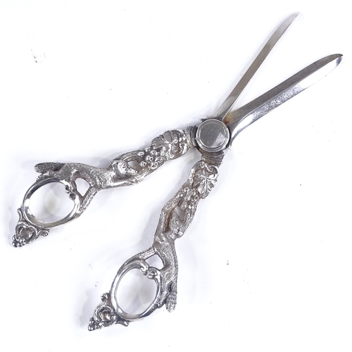 100 - A pair of silver plated grape scissors with cast fox and vine handles, length 17cm - (BBC Antiques R... 